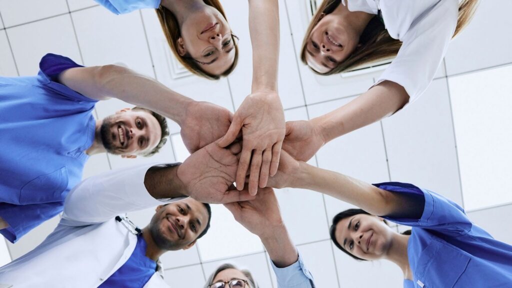 精神科作業療法（I007）OTの兼務はどこまで可能？施設基準の考え方を解説を連想させる写真