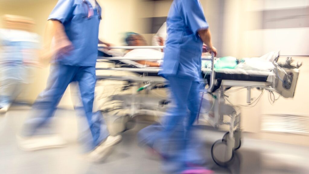 「2026年度診療報酬改定｜救急外来医学管理料（第1回）まず全体像を押さえる：救急外来医学管理料の新設で何が変わったのか」アイキャッチ